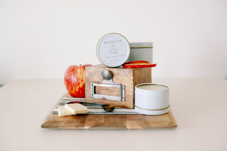 4oz White and Silver Tins