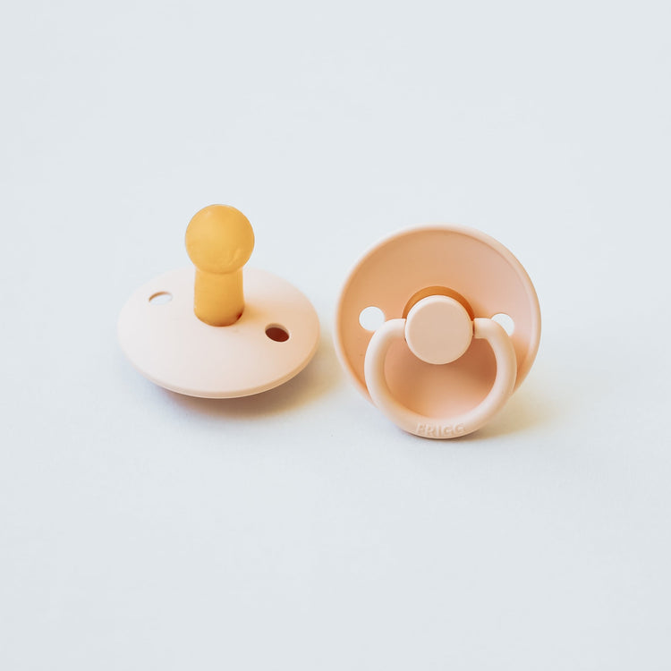 FRIGG Natural Rubber Pacifiers